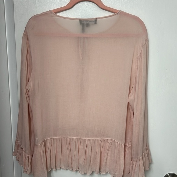 120. DKNY JEANS Peasant blouse, 100% rayon, mauve colored, ruffled wrist & waist - Picture 4 of 11
